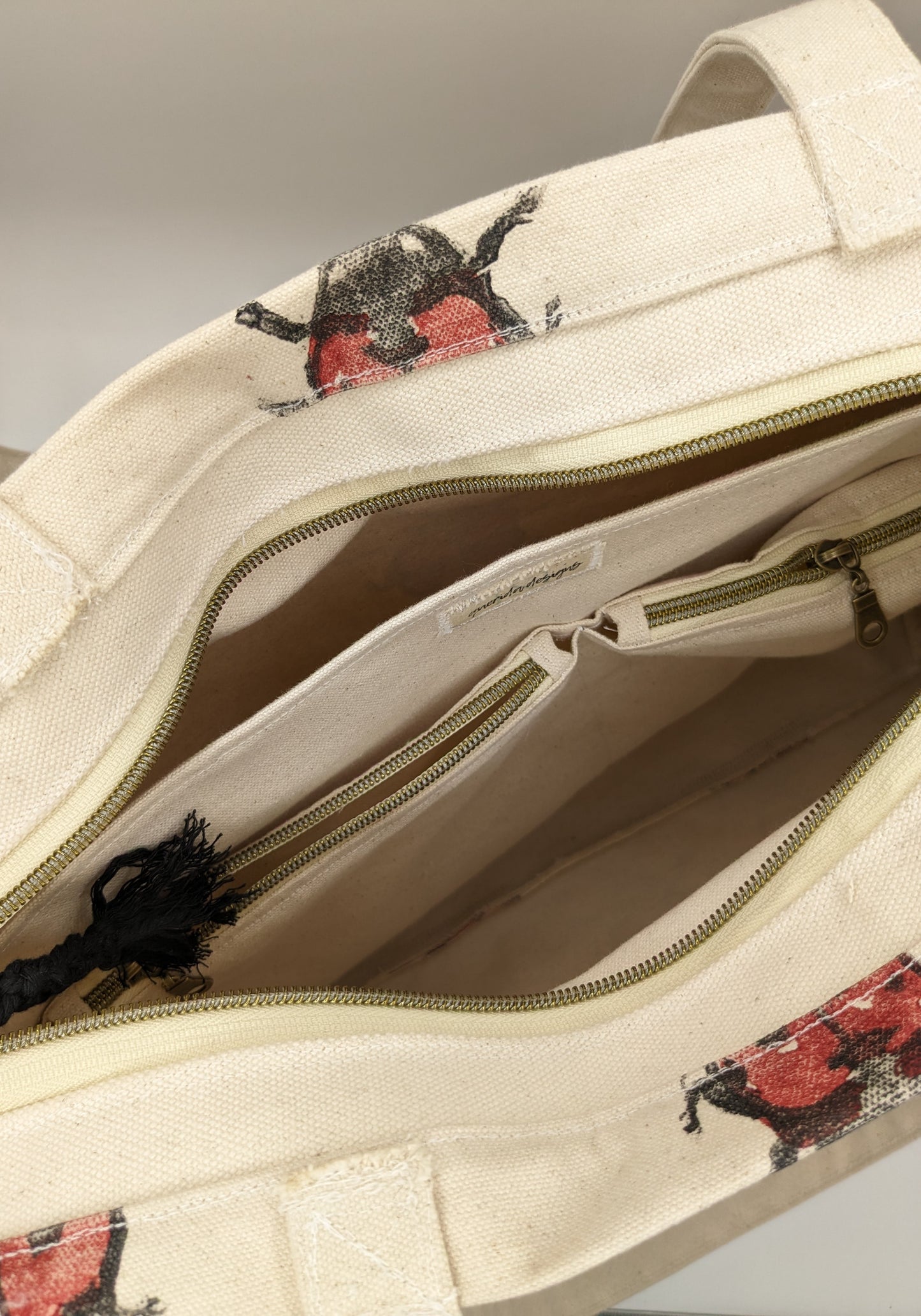 Bees Long Strap Tote