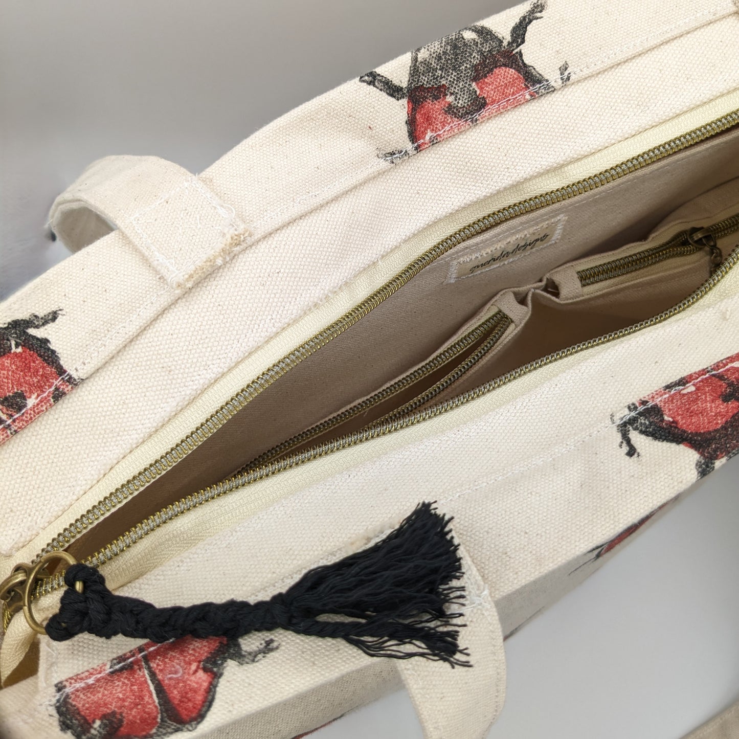 Bees Long Strap Tote