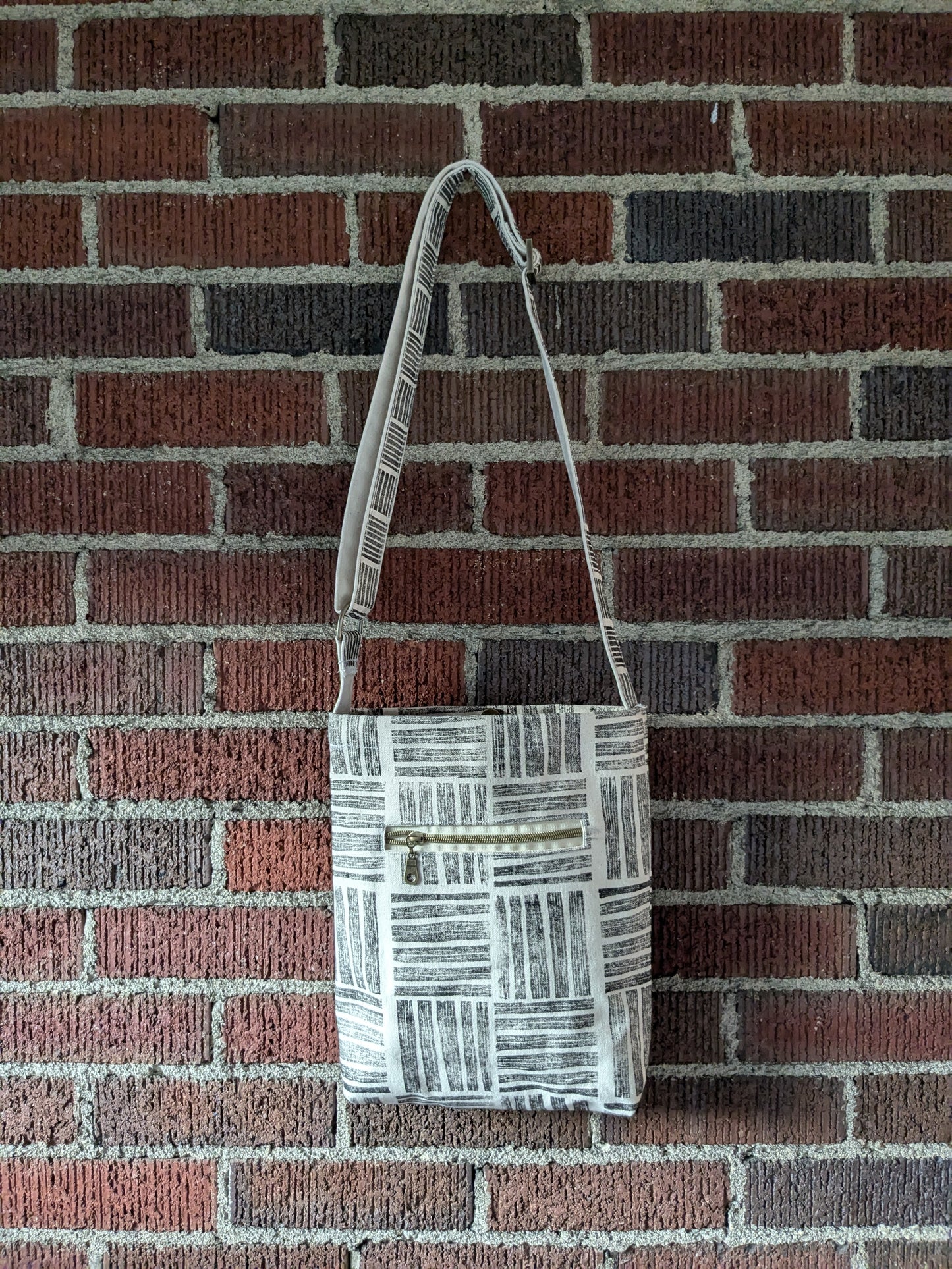 Black Lines Crossbody
