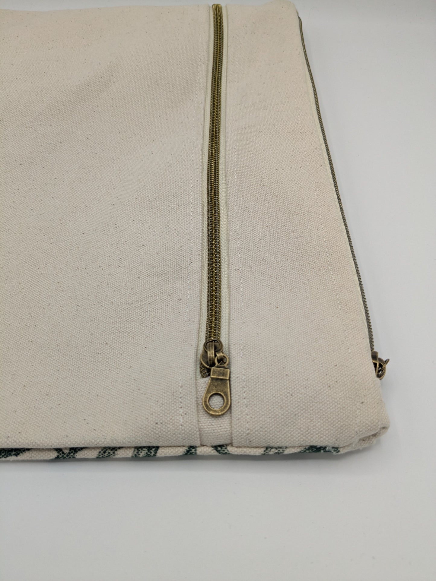 Vertical Fern Large Zippered Pouch