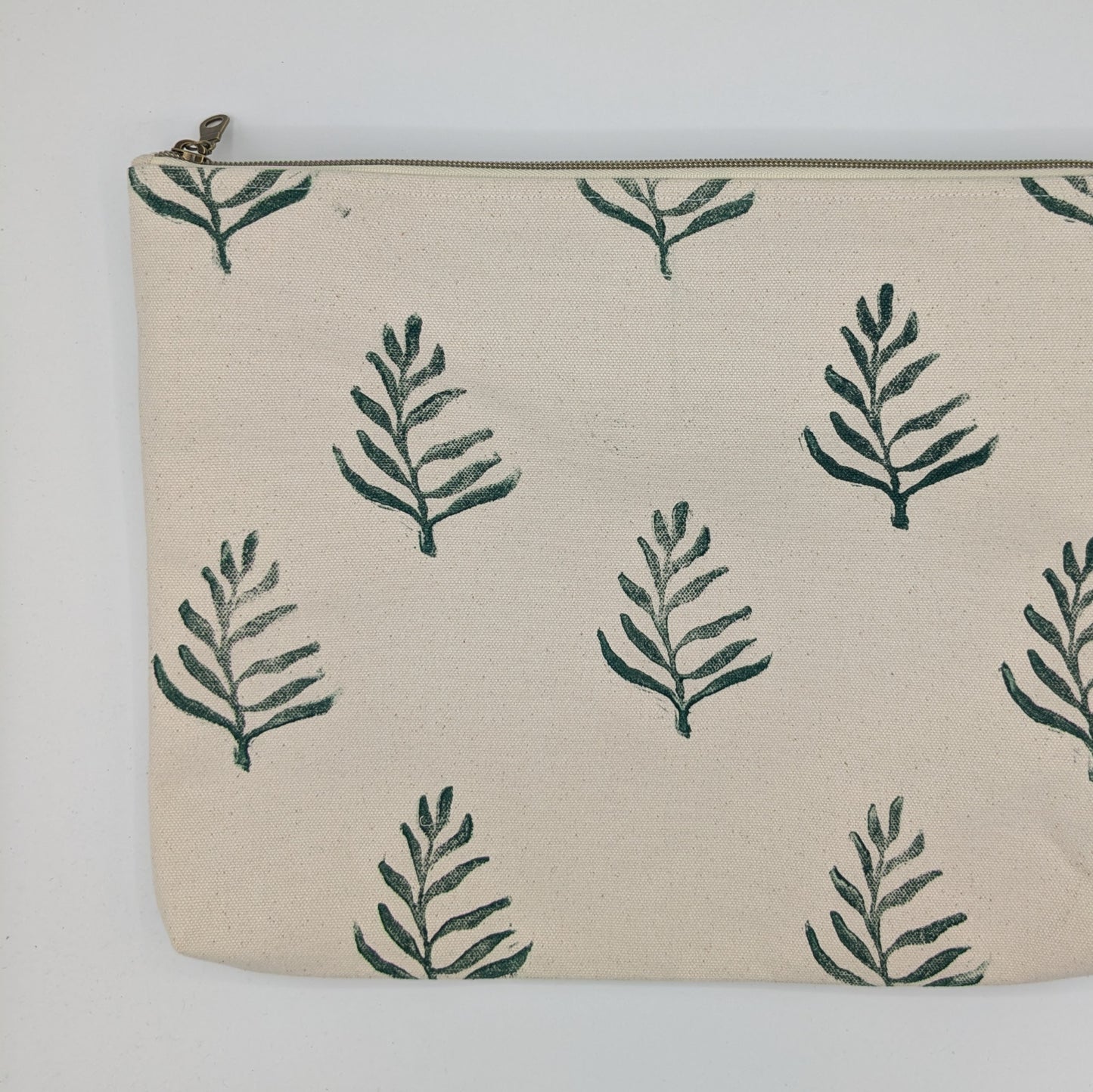Vertical Fern Large Zippered Pouch